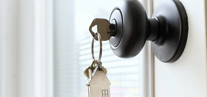 Bifold Door Knob Replacement in Dublin, California